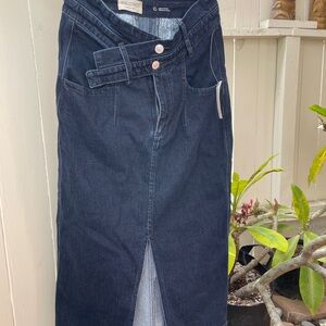 Pilcro Women's Dark Blue Denim Skirt